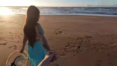 好不容易才约出来的女神带去海边旅行这次如愿以偿终于操上了